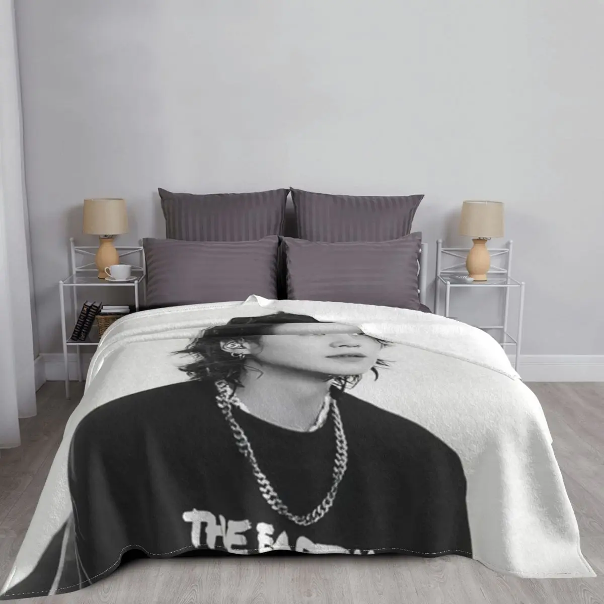 Yoongi Concert Throw Blanket,  - Flamethrower Cosplay Prop avaliação e preço